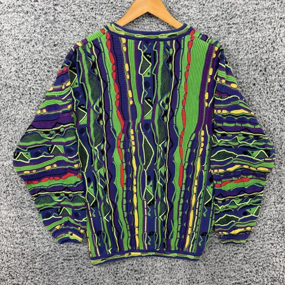 Tundra vintage sweater